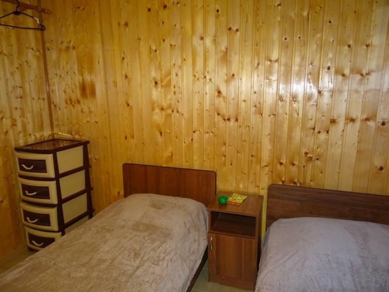 Guesthouse On Zheleznodorozhnaya Sukhumi Ngoại thất bức ảnh